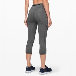 Lululemon Speed Up Crop 21” Size 4